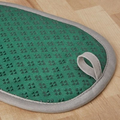 KITCHENAID Asteroid Pot Holder 2-Pack Set, Pebbled Palm Green, 6.5"x10" 4 KITCHENAID Asteroid Pot Holder 2-Pack Set, Pebbled Palm Green, 6.5"x10" - Image 2