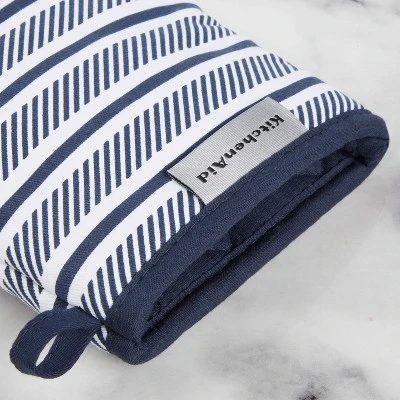 KITCHENAID Albany Mini Oven Mitt 2-Pack Set, Ink Blue, 5.5"x8" 4 KITCHENAID Albany Mini Oven Mitt 2-Pack Set, Ink Blue, 5.5"x8" - Image 2