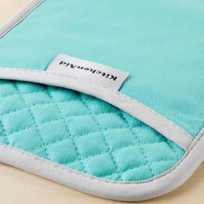 KitchenAid Asteroid Rectangle Pot Holder 2-Pack Set, Aqua Sky, 7"x10" 4 KitchenAid Asteroid Rectangle Pot Holder 2-Pack Set, Aqua Sky, 7"x10" - Image 2