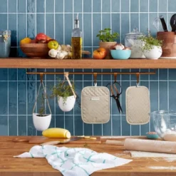 KitchenAid Asteroid Rectangle Pot Holder 2-Pack Set, Milkshake Tan, 7"x10"