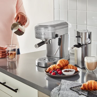 KitchenAid Automatic Milk Frother Attachment - Brushed Stainless Steel: Manual Milk Steamer, Dishwasher-Safe, 17 Oz. Capacity 5 KitchenAid Automatic Milk Frother Attachment - Brushed Stainless Steel: Manual Milk Steamer, Dishwasher-Safe, 17 Oz. Capacity - Image 3