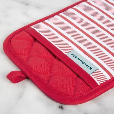 KitchenAid Albany Pot Holder 2-Pack Set, Passion Red, 7"x10" 4 KitchenAid Albany Pot Holder 2-Pack Set, Passion Red, 7"x10" - Image 2