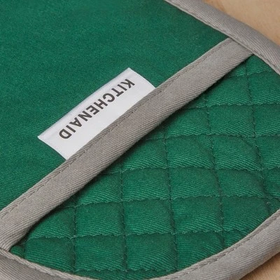 KITCHENAID Asteroid Pot Holder 2-Pack Set, Pebbled Palm Green, 6.5"x10" 5 KITCHENAID Asteroid Pot Holder 2-Pack Set, Pebbled Palm Green, 6.5"x10" - Image 3