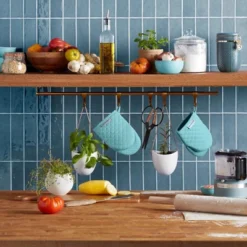 KITCHENAID Asteroid Mini Oven Mitt 2-Pack Set -KitchenAid GUEST a6b0e691 38e9 4716 ac2c bad78b439ad6